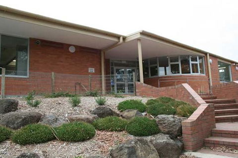 Holy Saviour Primary School - Adelaide Schools 1