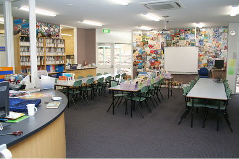 Holy Saviour Primary School - Adelaide Schools 2