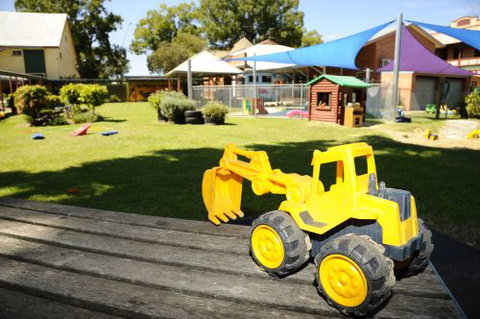 New School Of Arts Neighbourhood House Inc. Neighbourhood Centre, Childcare & OOSH Services - Adelaide Schools 3