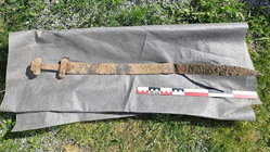 Ancient Viking sword discovered 'sticking up out of the ground' after 1,300 years Adelaide Schools
