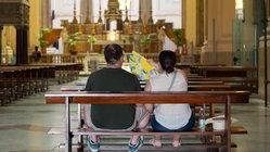 Tourist's church clothing hack leaves travelers sharply divided over sacred-site etiquette Adelaide Schools